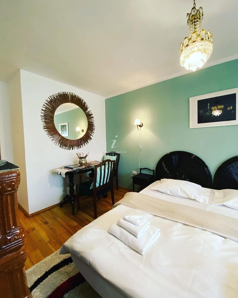 Cabana Bohemian Chalet