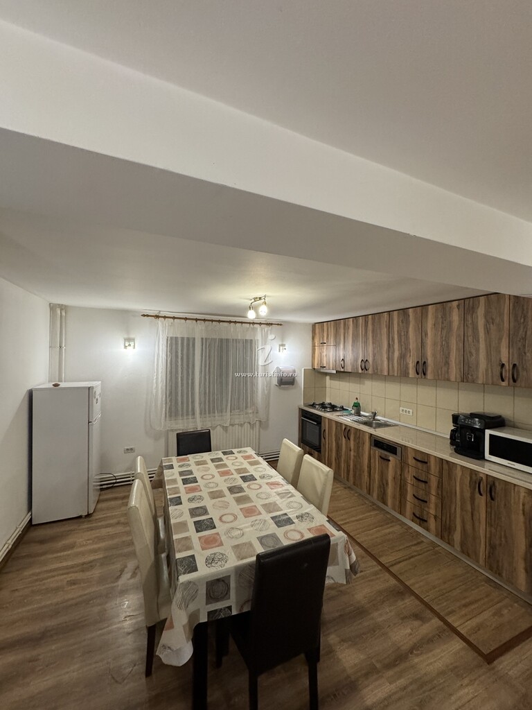Camere de închiriat Roxmar II