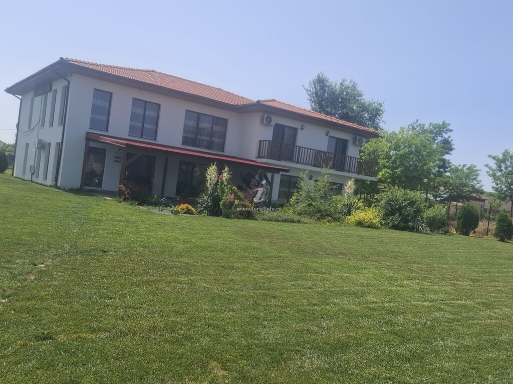 Pensiunea Agroturistică Paradiso Resort Sarinasuf
