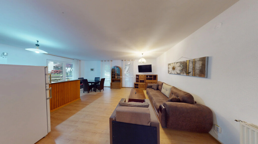 Vila 4 Savion