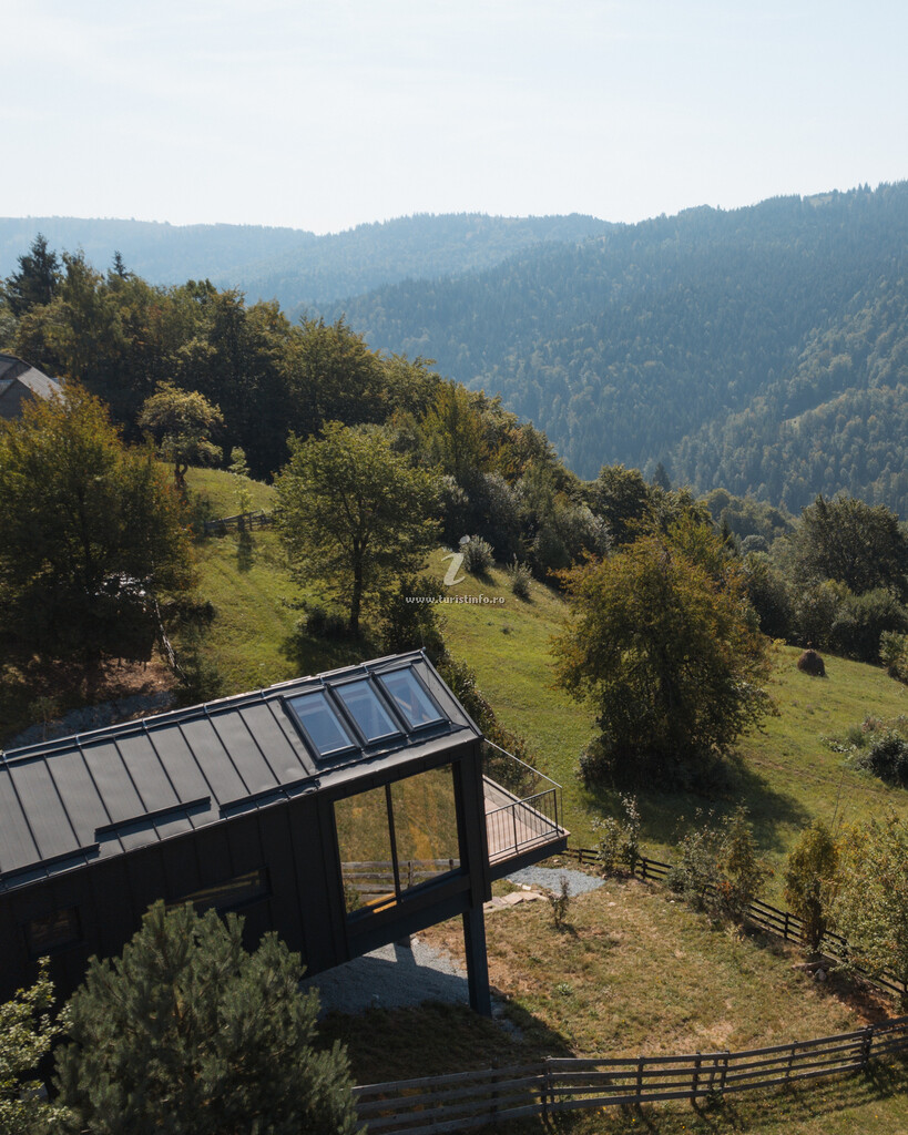 Apuseni Air Luna