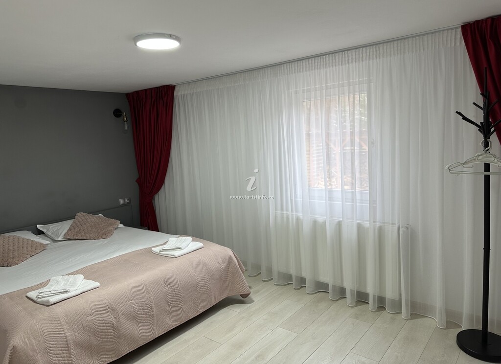 Casa Bradu