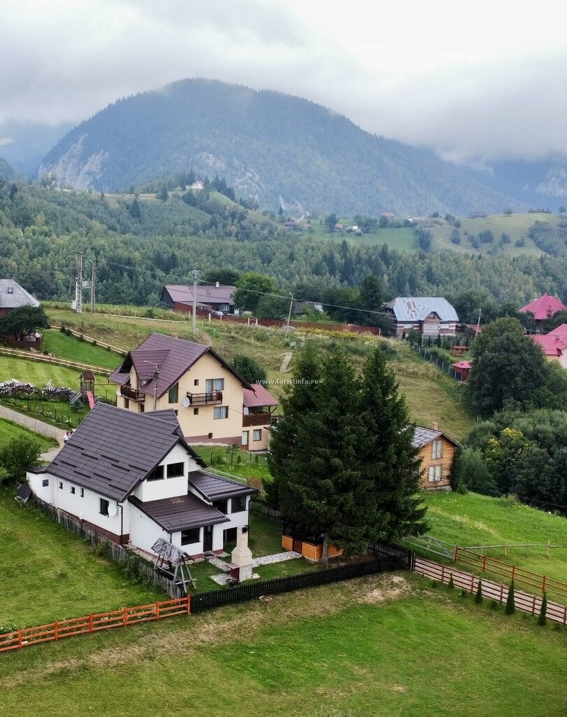Vila Panoramic Peștera