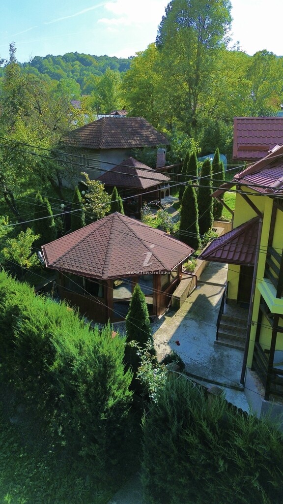 Casa Galbenă