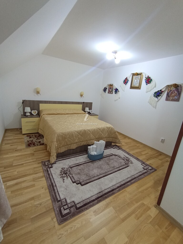 Casa Coșnencuța din Bucovina