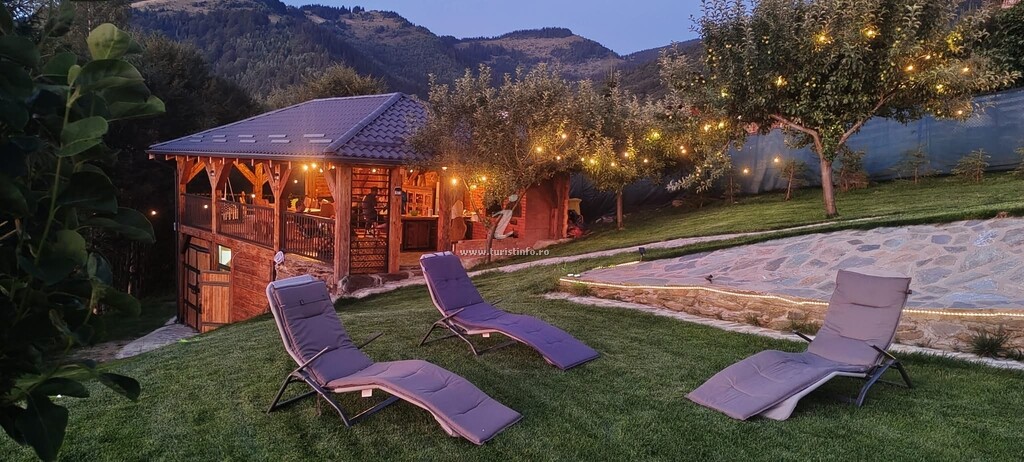 Cabana WildGlowLodge