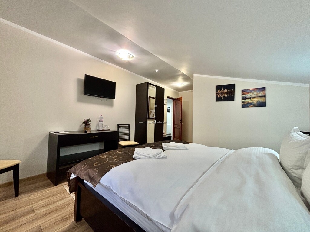 Casa Adrian