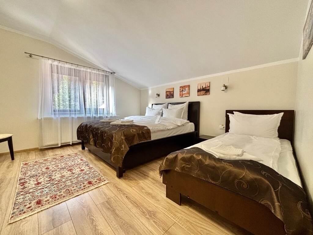 Casa Adrian