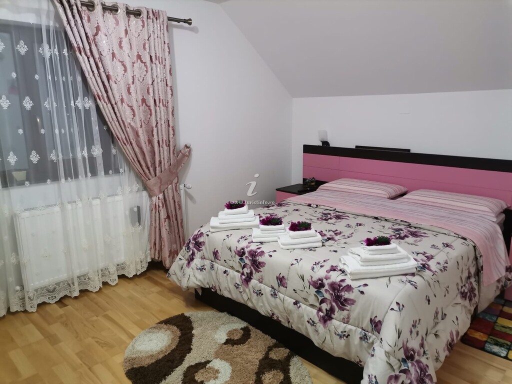 Casa Coșnencuța din Bucovina