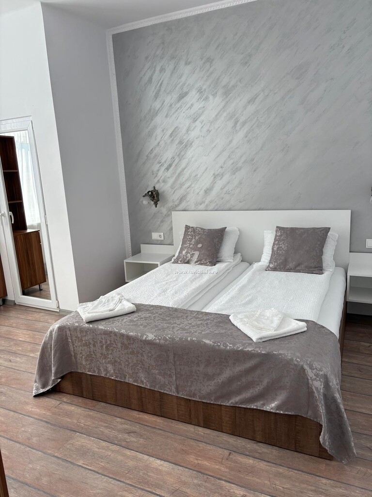 Camere de închiriat Unilux