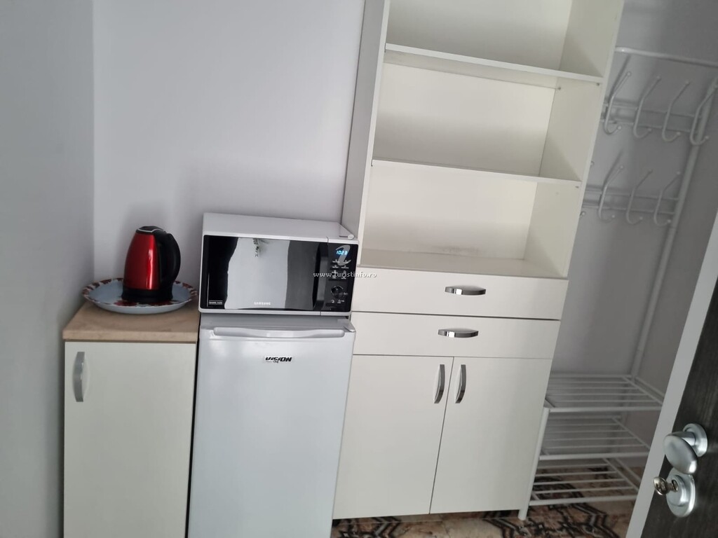 Camere de închiriat Unilux