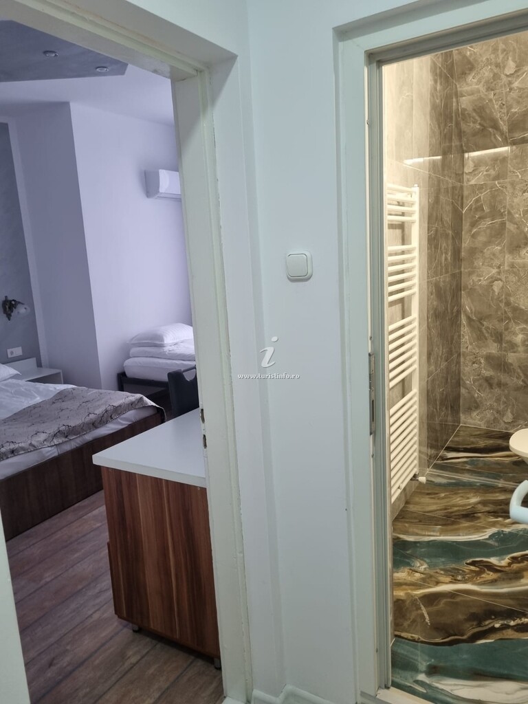 Camere de închiriat Unilux