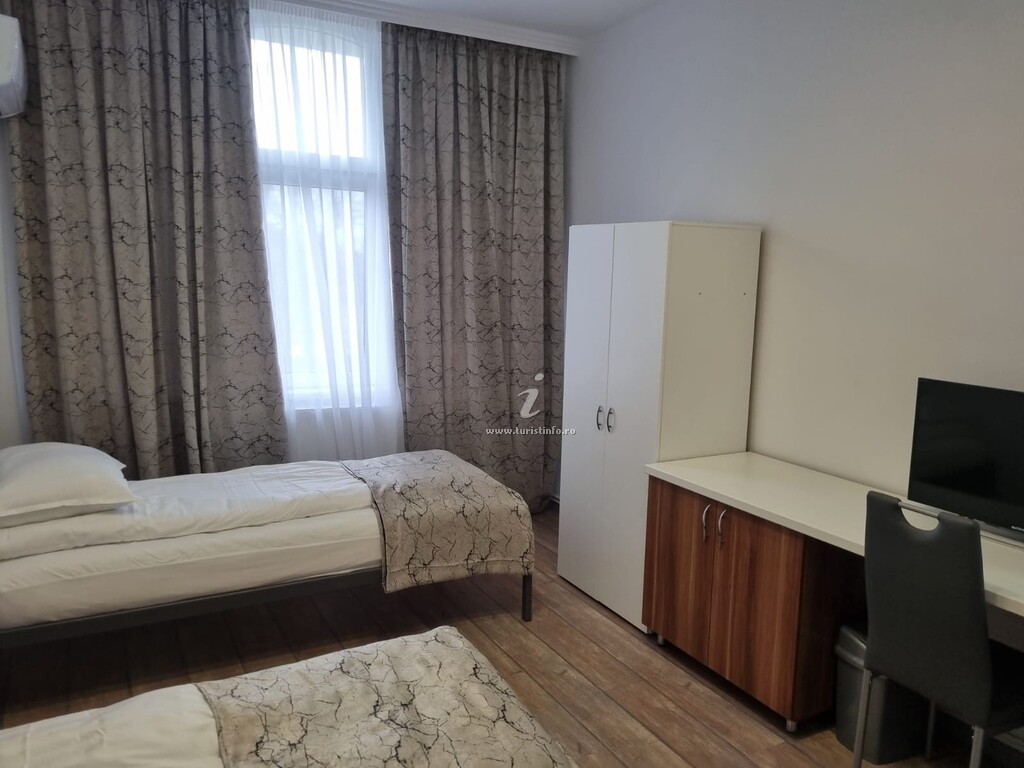Camere de închiriat Unilux
