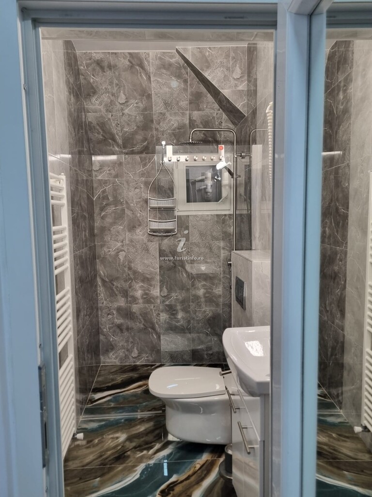 Camere de închiriat Unilux