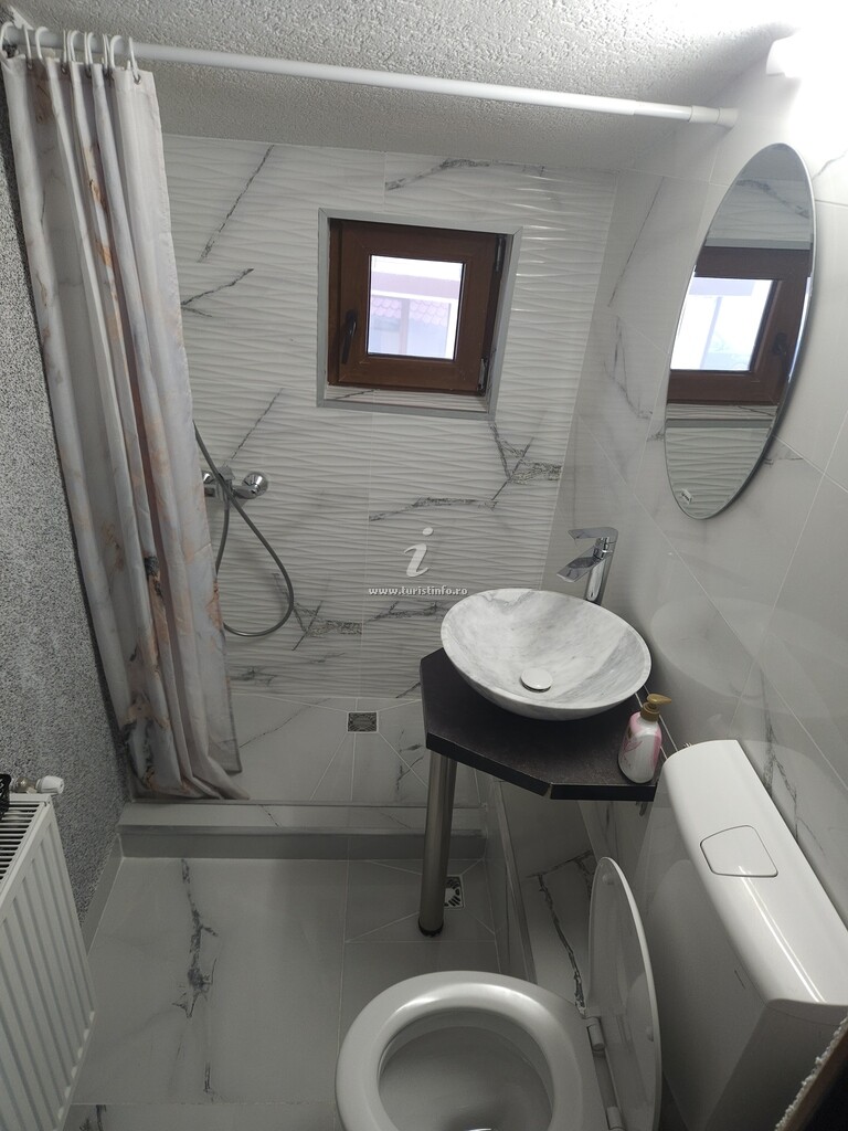Camere de închiriat Daria