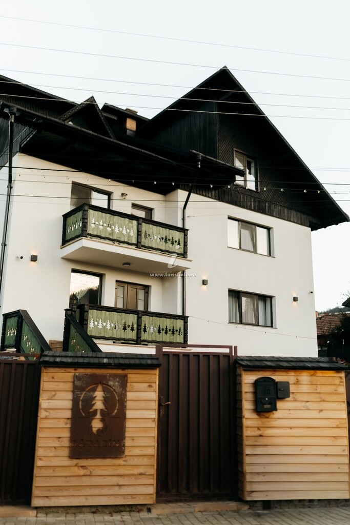 Hotel-Apartament Rădăcini