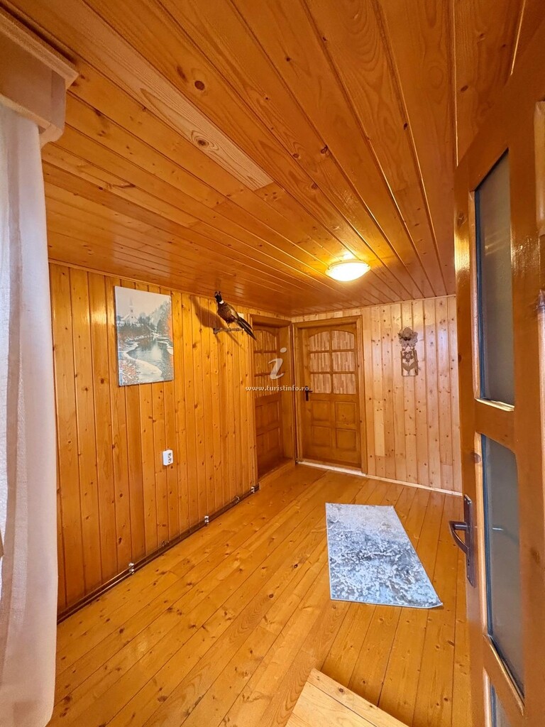 Camere de închiriat Cerbul Apusean