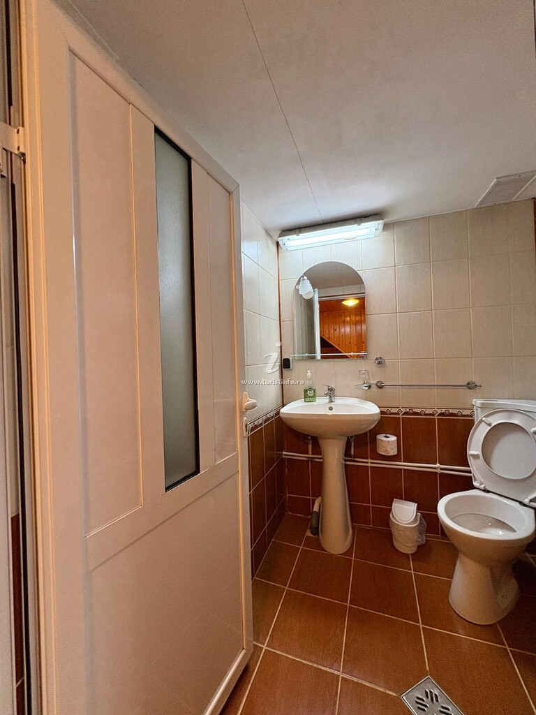 Camere de închiriat Cerbul Apusean