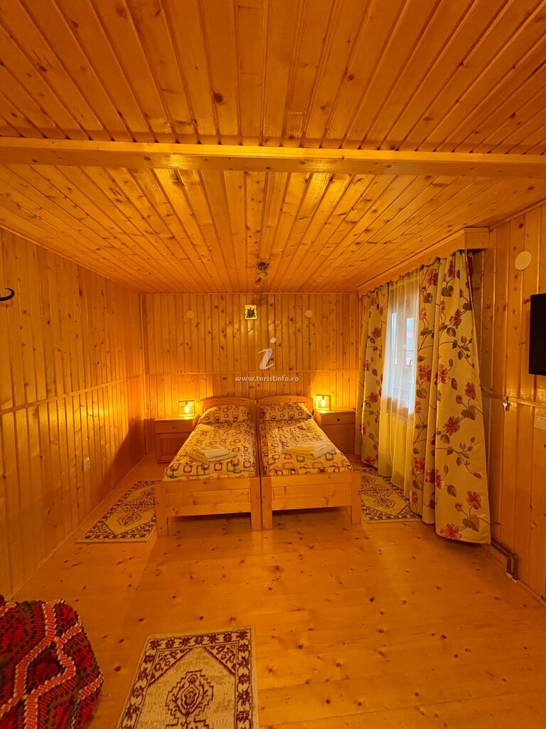Camere de închiriat Cerbul Apusean