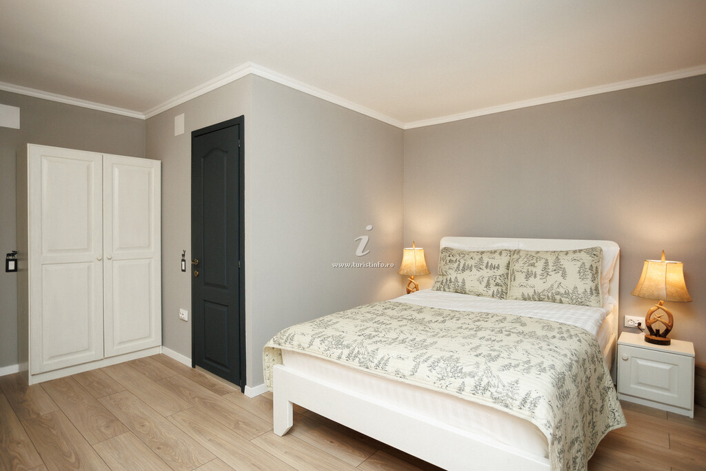 Pensiunea Valmont Lodge