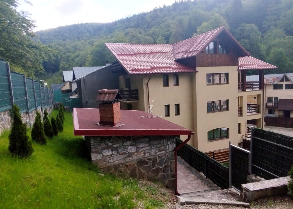 Pensiunea Casa Raisa
