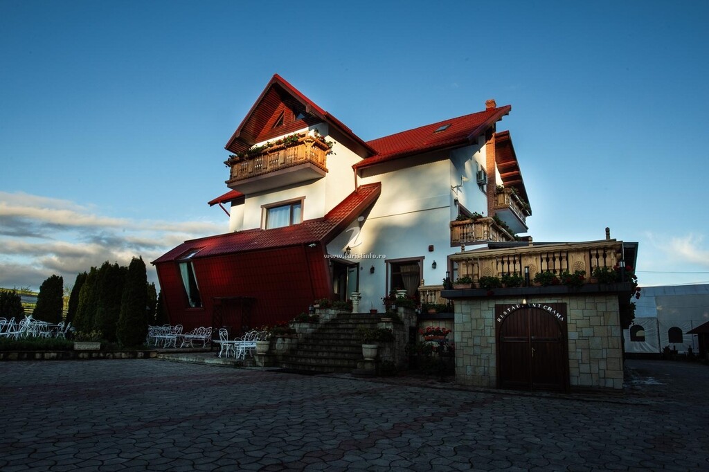 Cabana Turistică Băile Oglinzi