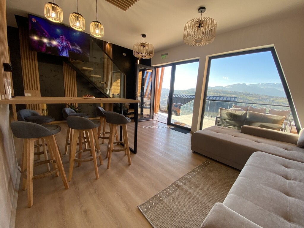 Cabana Royal Hill