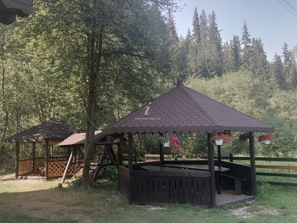 Pensiunea Tora