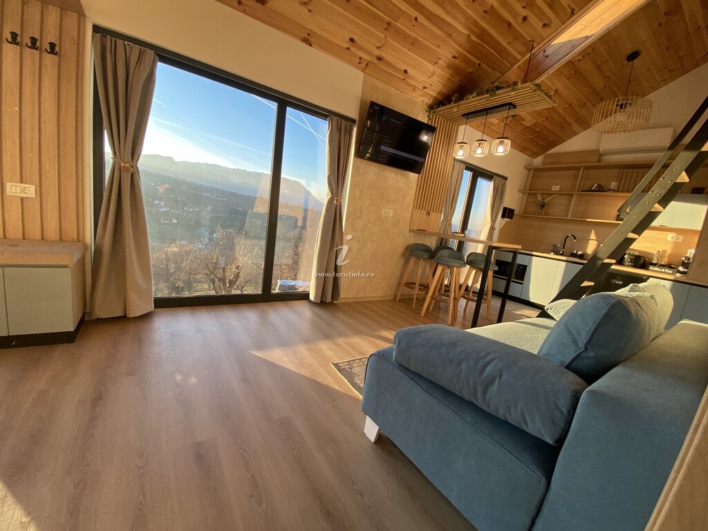 Cabana Royal Hill