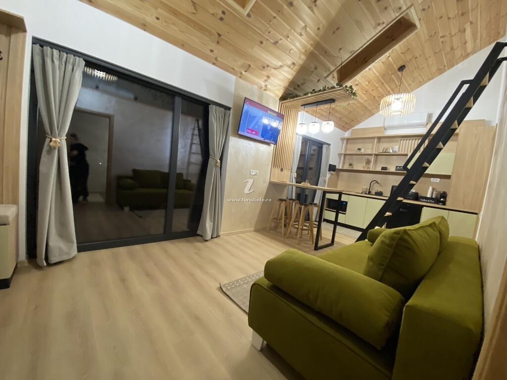Cabana Royal Hill