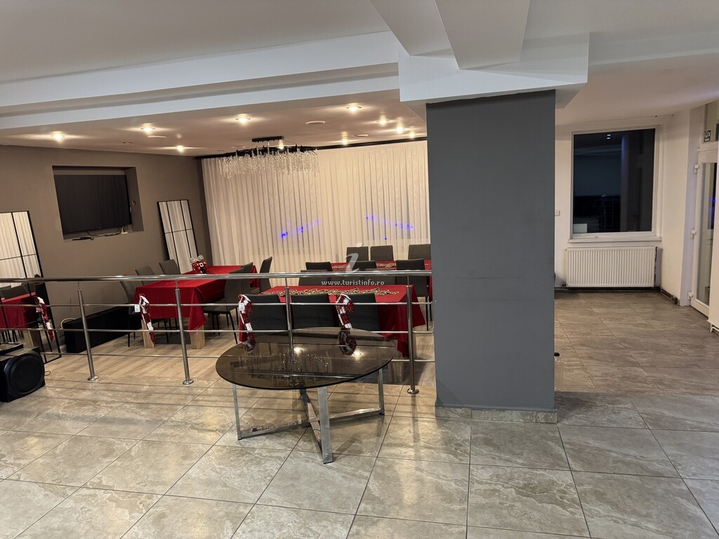 Camere de închiriat Acasă La Moșul