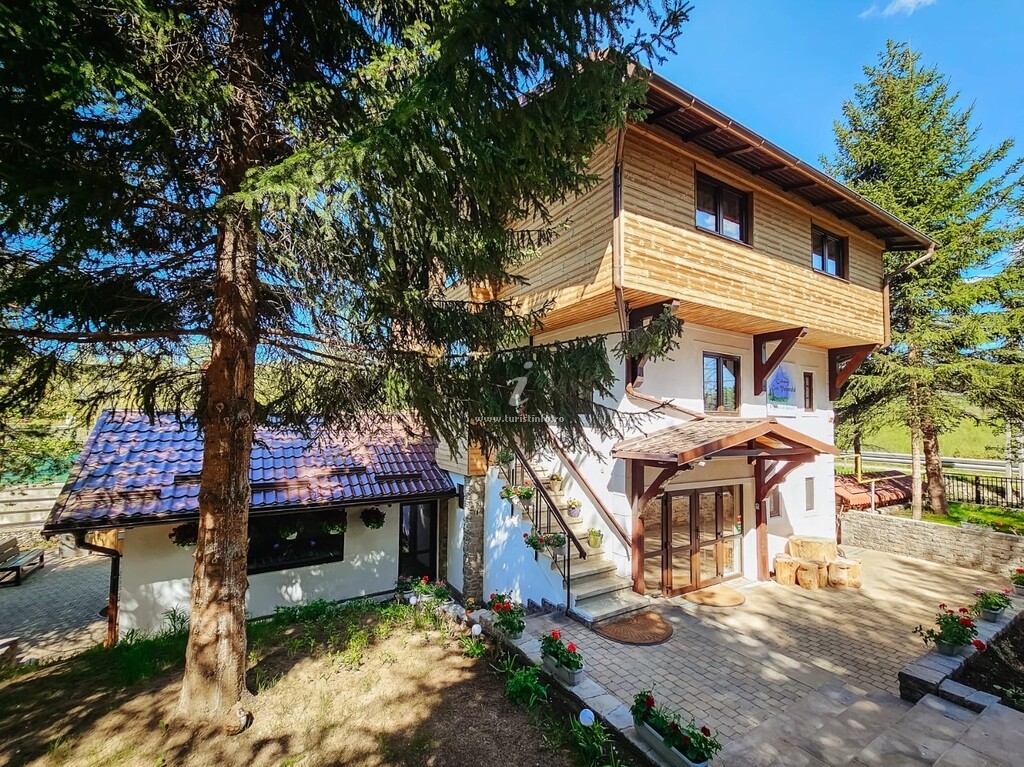 Cabana Gura Voronețului