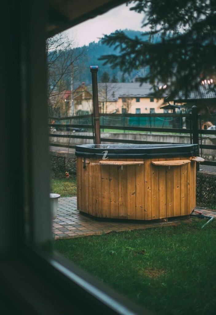 Cabana Gura Voronețului