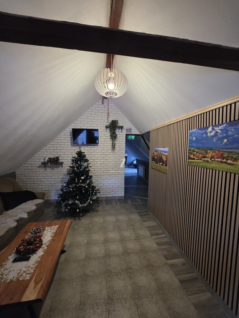 Casa Drumul Dintre Munți