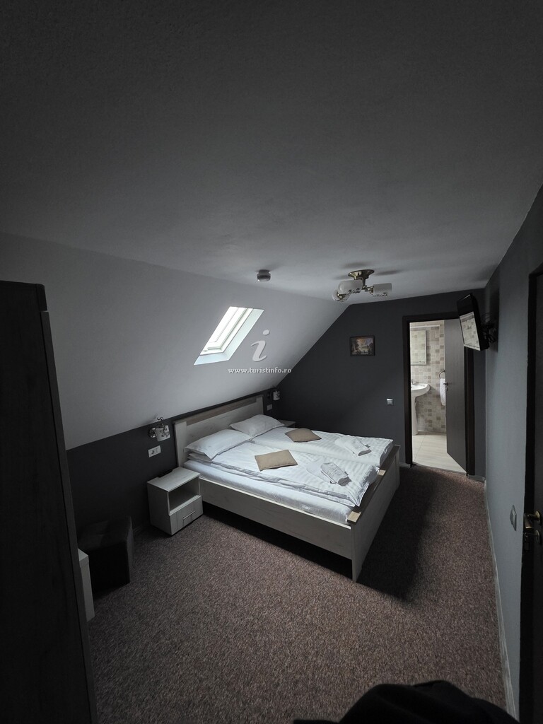 Casa Drumul Dintre Munți