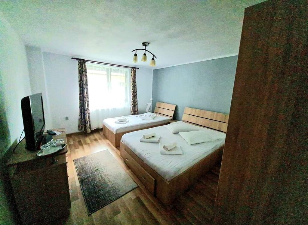 Vila Ostrov Căciulata