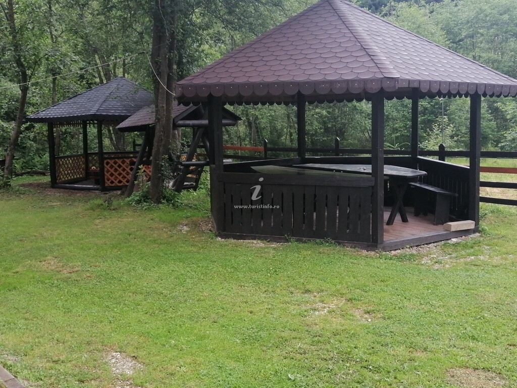 Pensiunea Tora