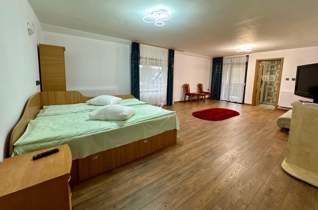 Camere de închiriat Casa Petruța
