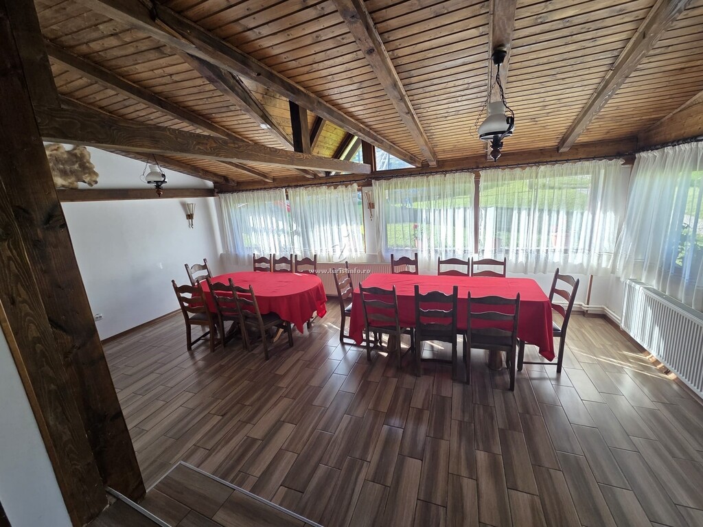 Camere de închiriat Casa de la Muntele Craiului
