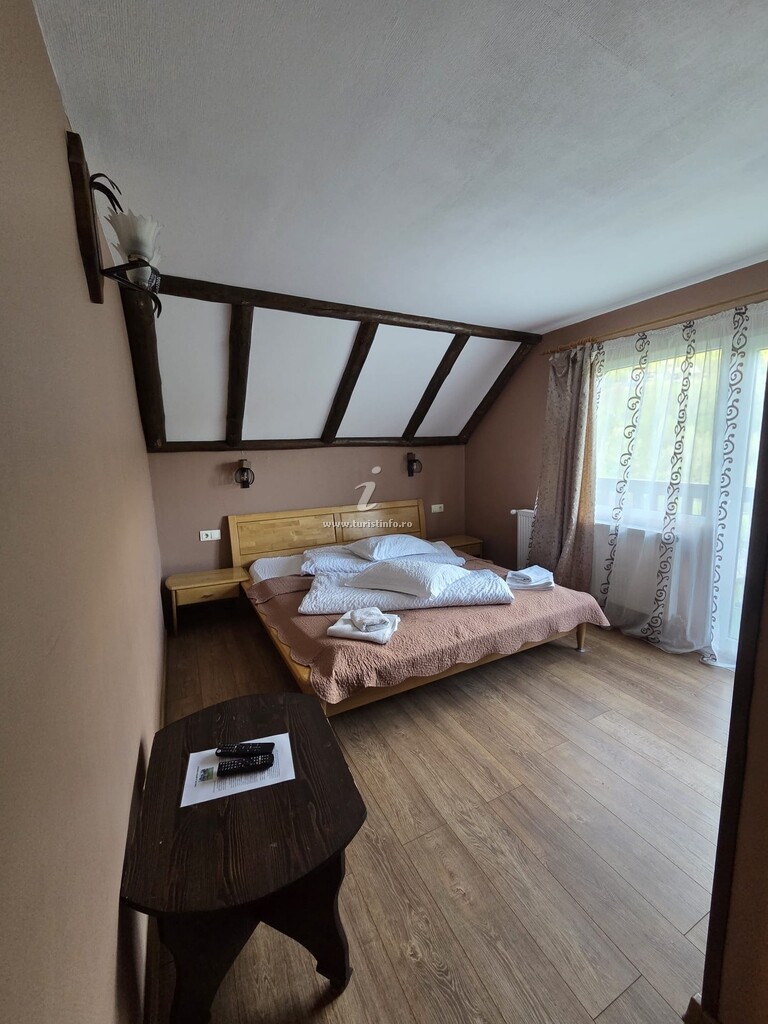 Camere de închiriat Casa de la Muntele Craiului