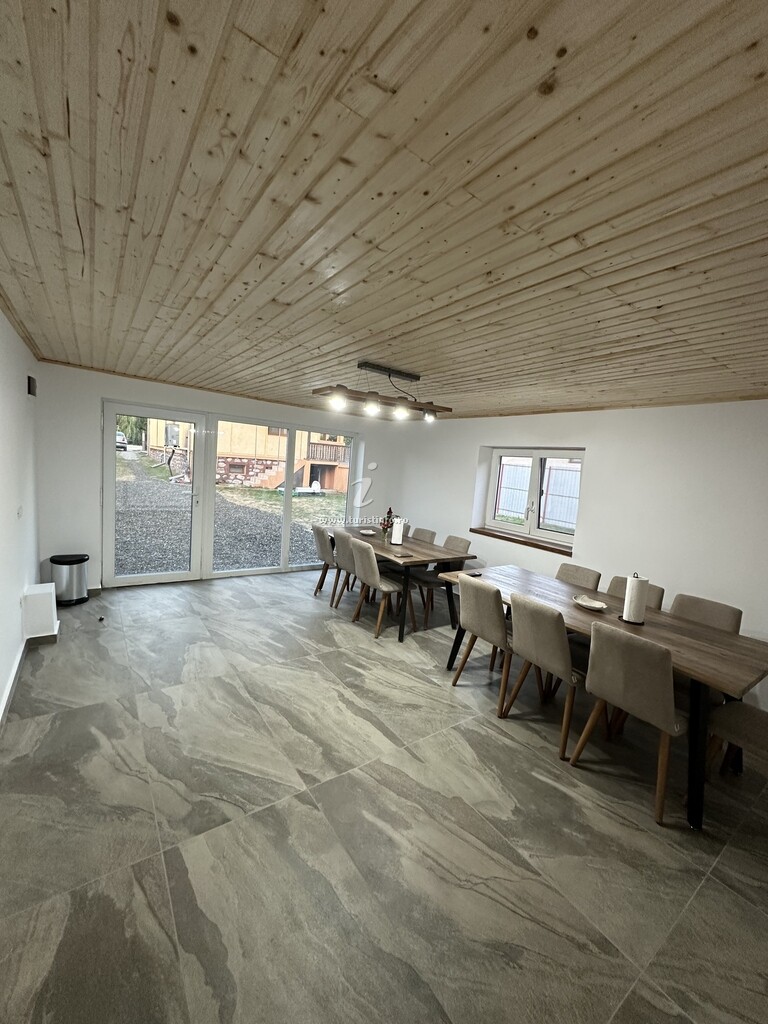 Casa Mărul Auriu