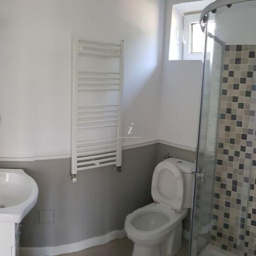 Camere de închiriat White Wood Chalet
