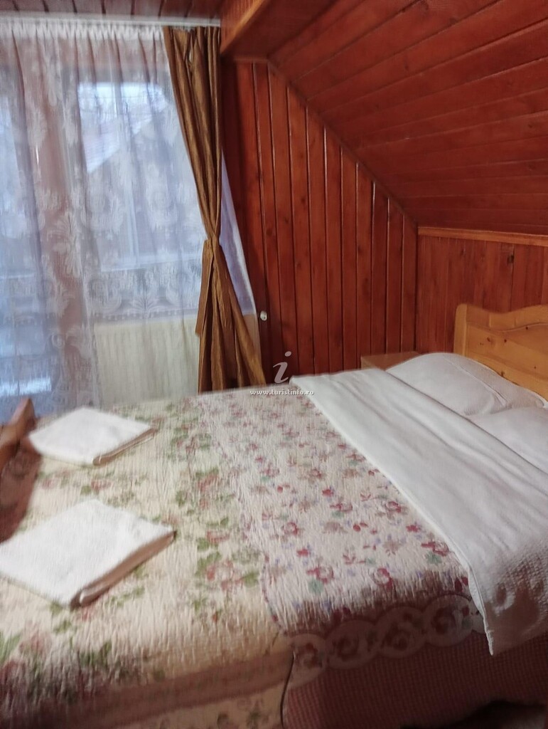 Căsuța Paterău