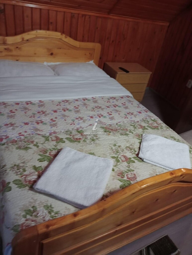 Căsuța Paterău