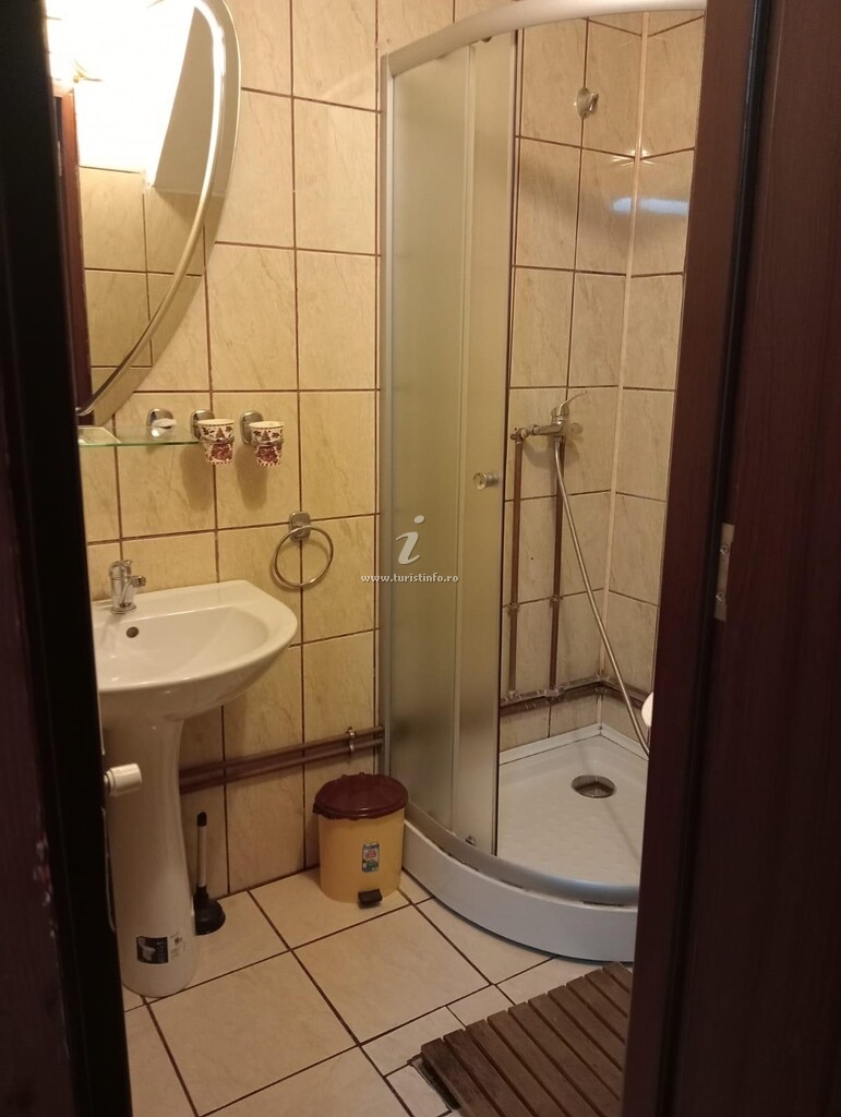 Căsuța Paterău