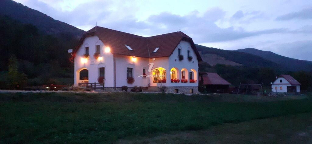 Camere de închiriat Casa Kiraly Vendeghaz