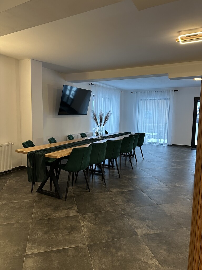 Pensiunea Forest House
