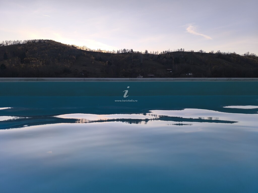 Casa Emirage Pool & SPA