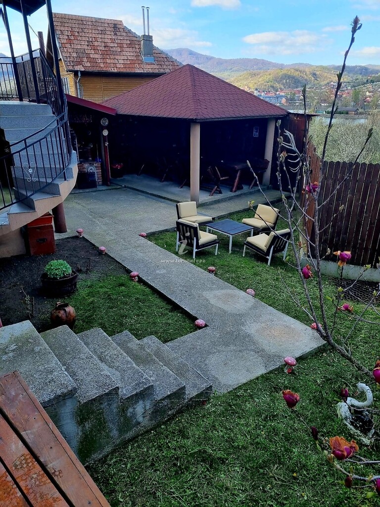 Vila Ostrov Căciulata