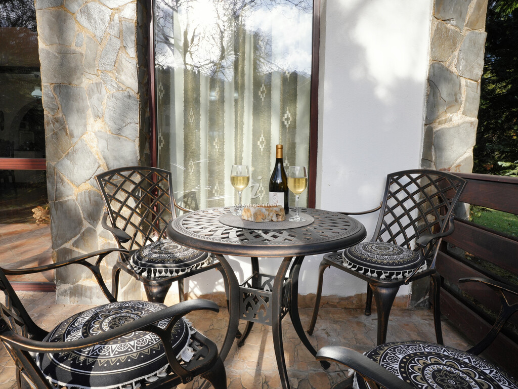 Vila Discret House